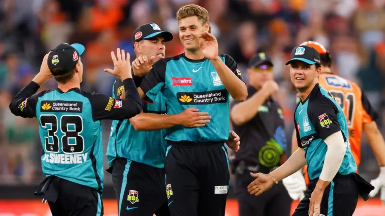 'Bizarre' Toe Injury Doesn't Stop Johnson from Stylish Return to BBL